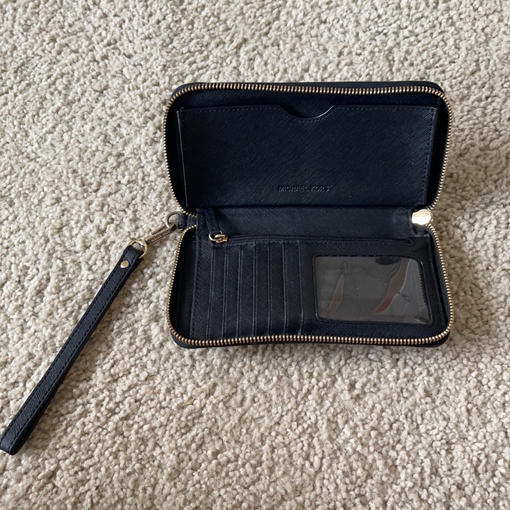 MK Wallet - Picture 2 of 3